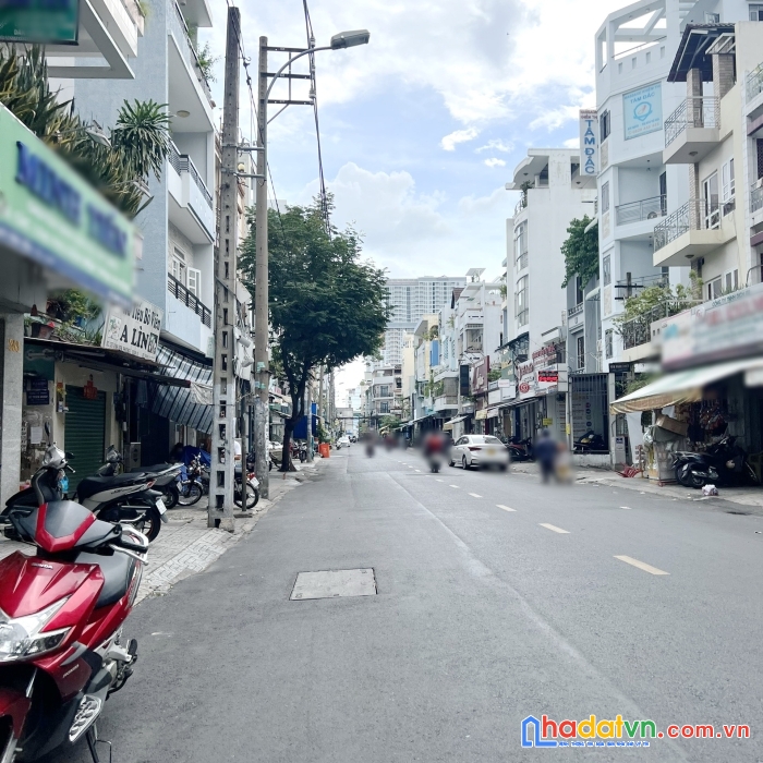 Cho thuê nhà 3 tầng mặt tiền vĩnh viễn p2q10 - giá : 38 triệu