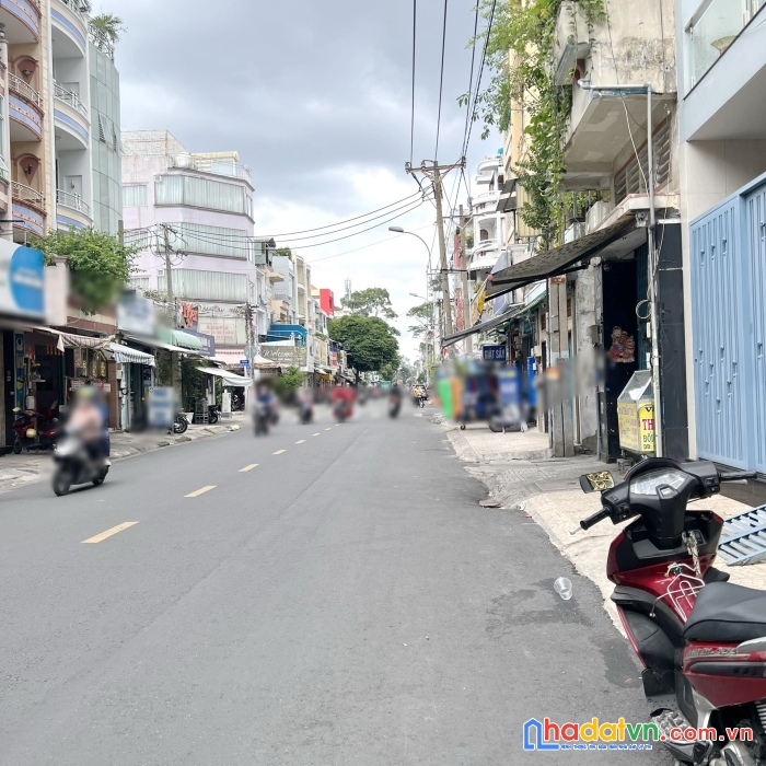 Cho thuê nhà 3 tầng mặt tiền vĩnh viễn p2q10 - giá : 38 triệu