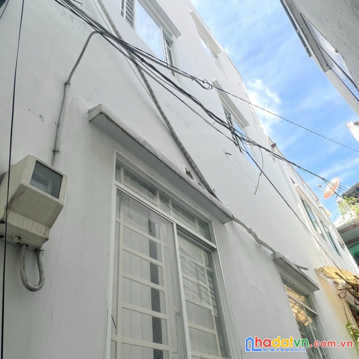 Nhà 4 tầng mặt tiền thụt đường âu dương lân p3q8. giá 5,7 tỷ tl