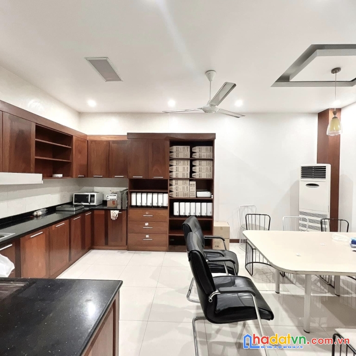 Bán nhà pl liền kề kđt yên hoà, trung kính, 75m2, 27.5 tỷ, view vườn hoa, ô tô đỗ ngày đêm