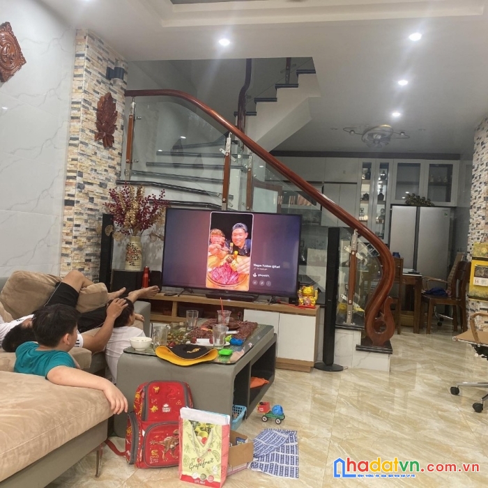 Bán nhà 2 tầng ngõ 445 lạc long quân, (ngõ 158 võ chí công), tây hồ, hà nội