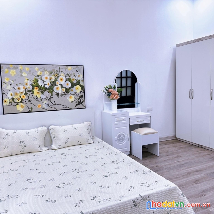 Bán nhà dòng tiền mới đẹp pháo đài láng đống đa 46m 5 tầng 5.8 tỷ