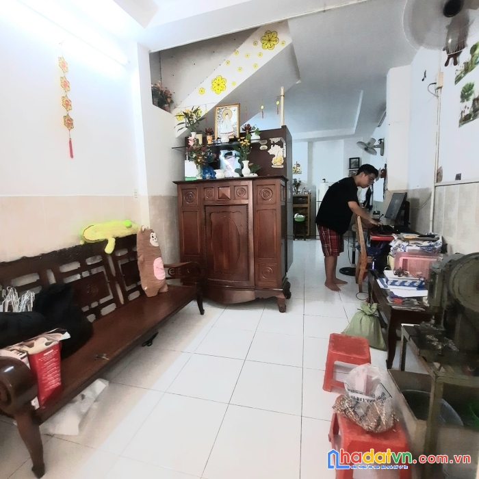 Bán nhà hxh đỗ cổng - hơn 40m2 – cách mạng,tân phú – nhỉnh 3 tỷ