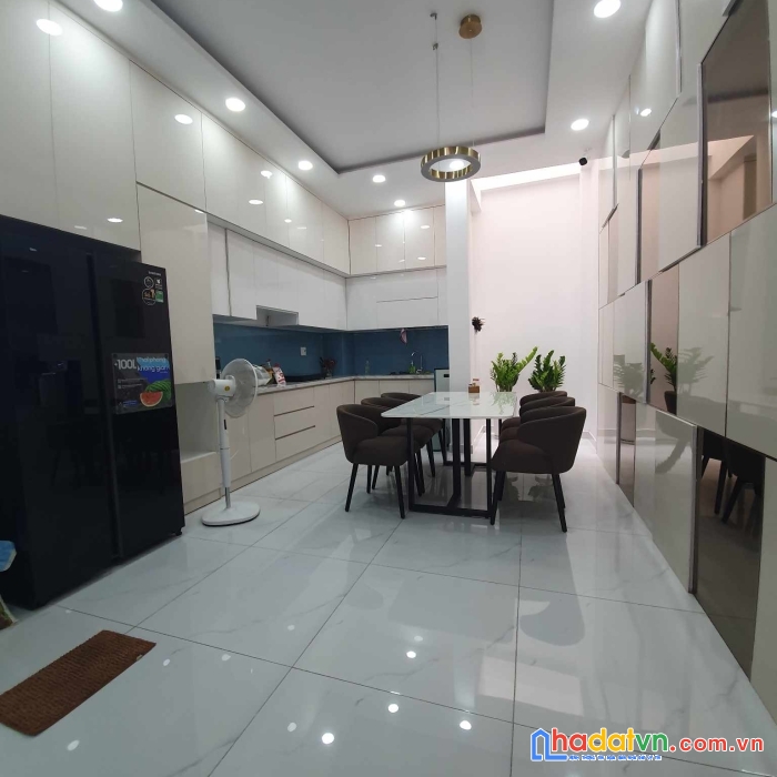 Bán nhà  mặt tiền võ thị liễu- quận 12 - 255m3 - 4 tầng- chỉ nhỉnh 6 tỷ
