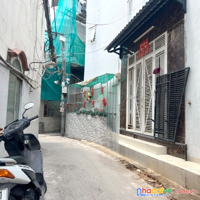 Nhà góc đẹp (6.5x13m) gần mặt tiền ba đình p8q8 - giá : 7.5 tỷ