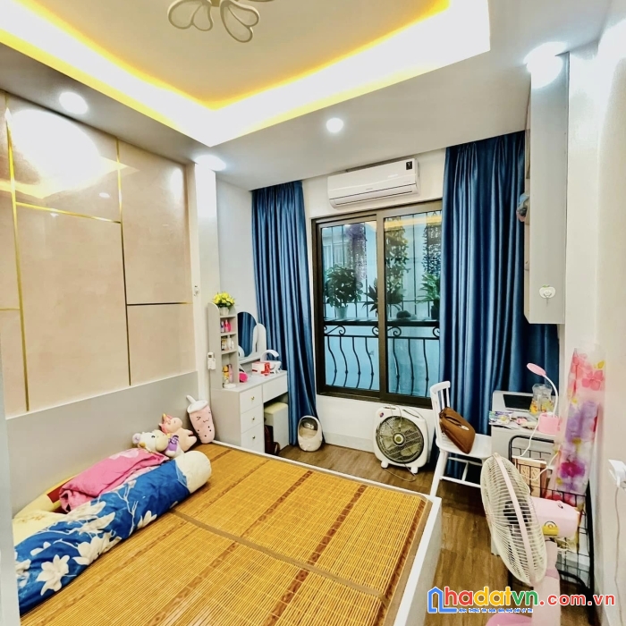 Nhà khương trung 27m 4 tầng 3 ngủ đủ công năng 20m ra oto tránh chỉ 3 tỷ