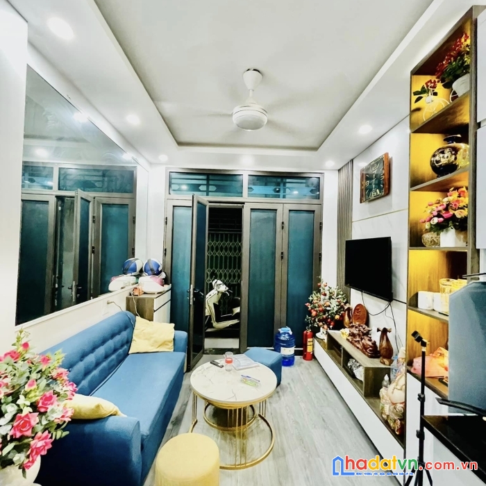 Nhà khương trung 27m 4 tầng 3 ngủ đủ công năng 20m ra oto tránh chỉ 3 tỷ