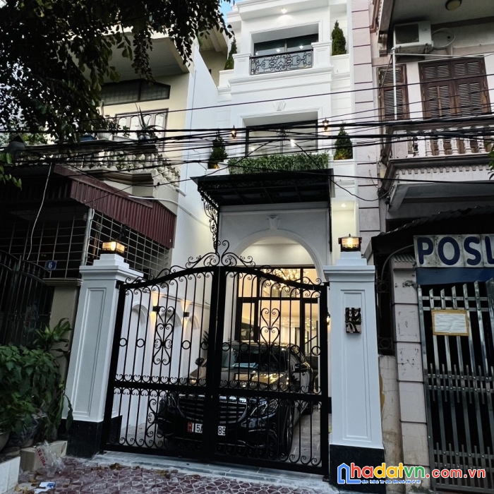 3.bán nhà độc lập 4 tầng mới đẹp ngay ngã 4 cơ điện