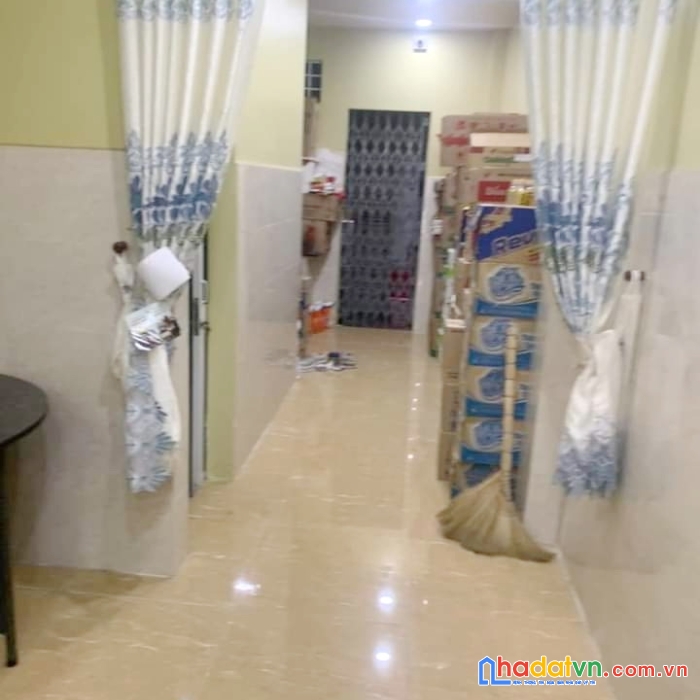 Nhà thuê 1 tầng mt đường hồ thành biên p4q8 - 12 triệu