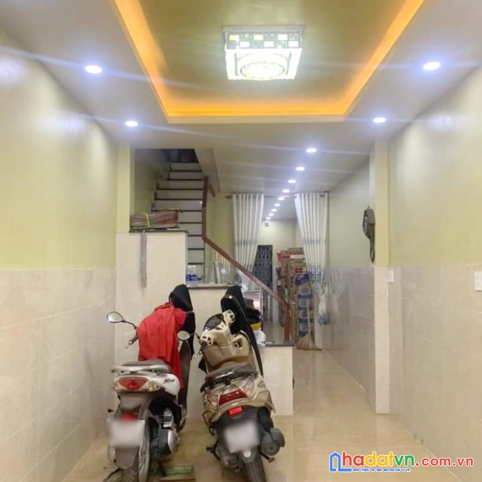 Nhà thuê 1 tầng mt đường hồ thành biên p4q8 - 12 triệu