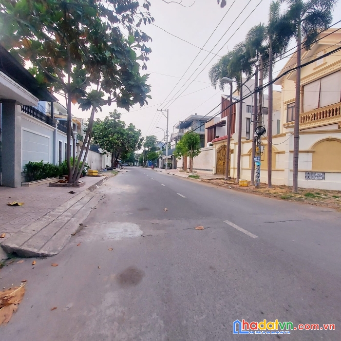 Bán đất biệt thự khu dân cư thới an, ven sông vàm thuật 300m2, cách lê thị riêng 100m