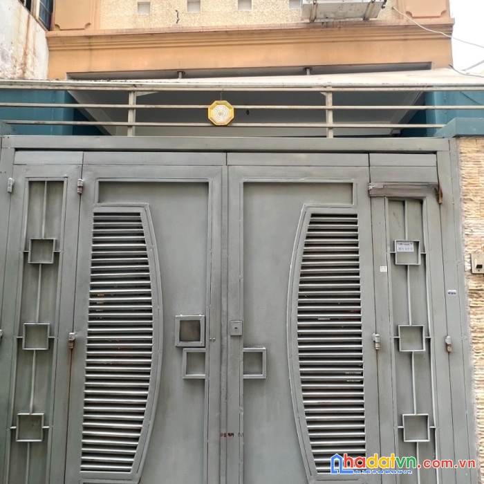 Nhà 4 tầng nở hậu l 9.7m hẻm xe hơi đường 3/2 p11q10 - 12.3 tỷ