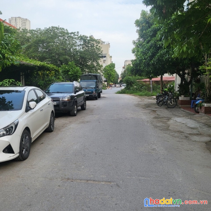 Bán nhà phan đình giót 30m2 2t chỉ hơn 2tỷ lô góc ô tô kinh doanh