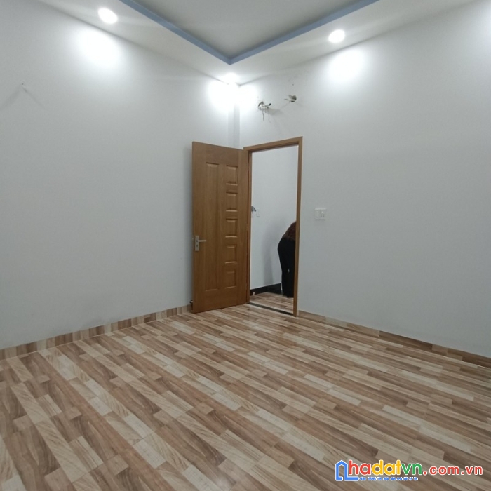 Bán nhà hxt nguyễn văn yến, tp 53m2 4t ngang 6.4 khu dân trí, tiện làm vp giá chỉ 5 tỷxx