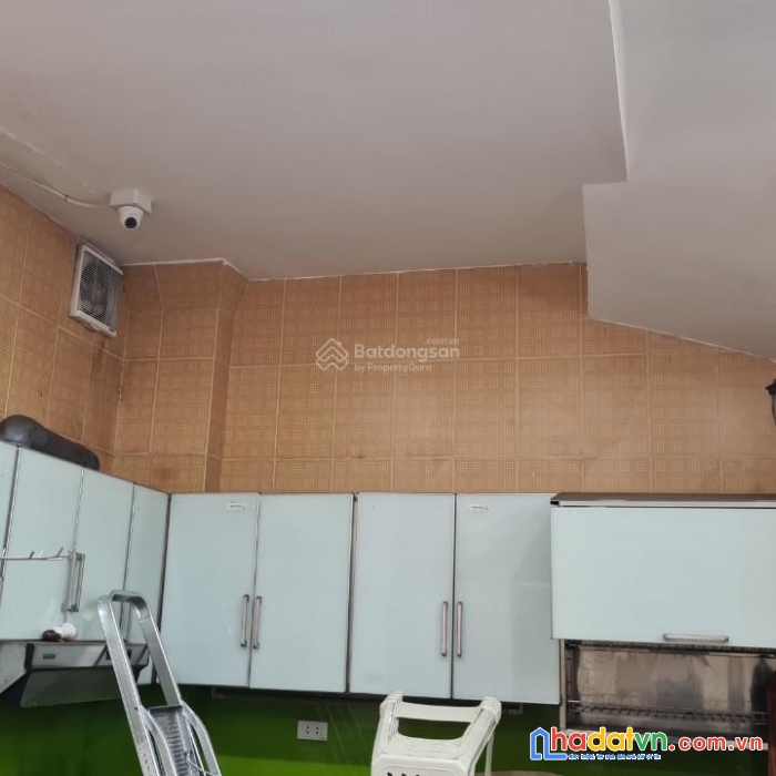 Chính chủ bán nhà mặt phố ngã 3 quỳnh mai hai bà trưng, thuận tiện kinh doanh hoặc cho thuê làm vp