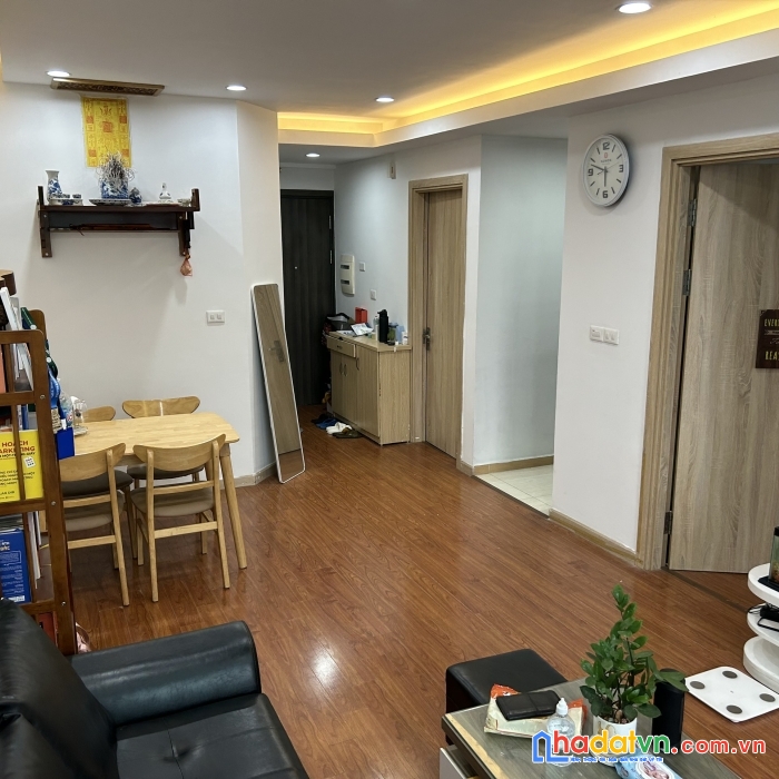 Chính chủ bán căn hộ 61.5m2, 2 phòng ngủ, full đồ, chung cư hd mon. giá thương lượng