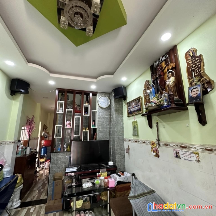 Bán nhà 3 tầng hxh đậu cửa – 40m2 nhà 1 sẹc – tân hương,tân phú – chỉ 6 tỷ