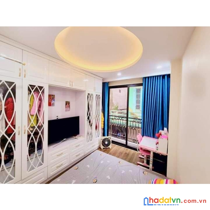 Trung tâm quận đống đa 4 tầng giá 3.25 tỷ phố xã đàn thiết kế hiện đại chủ tặng fun nội thất khách
