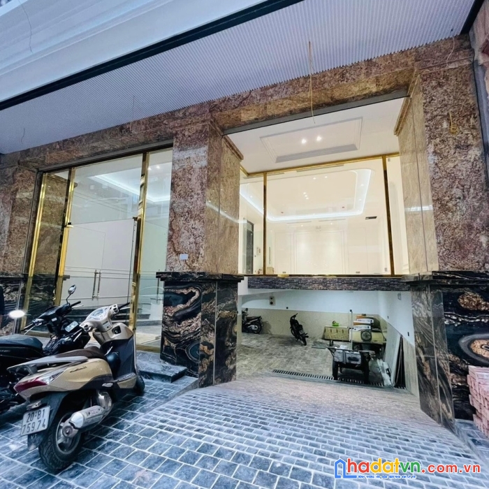 Bán tòa nhà văn phòng quận ủy hà đông, 120m2x8t, mt9m, đường 22m nhỉnh 40 tỷ