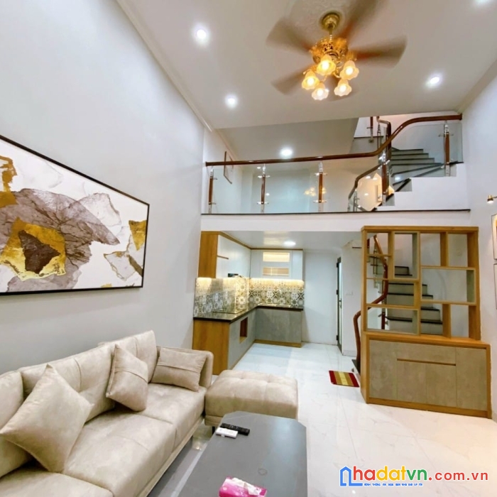 Chủ cần bán nhà phố tôn đức thắng quận đống đa dt:30m2 4 tầng mt:4.2m 3 ngủ giá hơn 3xtỷ - chỉ 50m