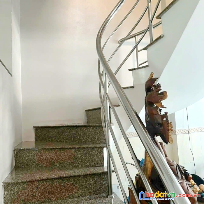 Nhà bán bùi minh trực phường 6 quận 8 -  giá 4 tỷ 2