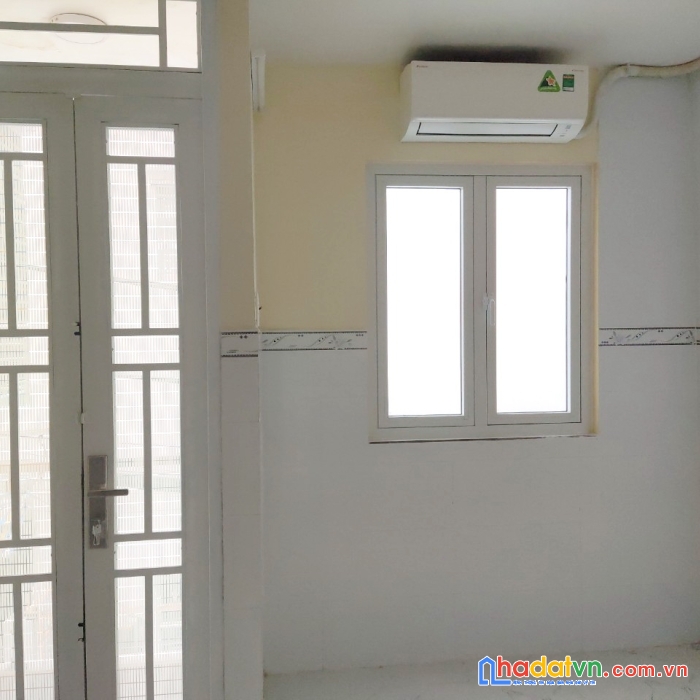 Nhà nhỏ xinh gần mt phạm hùng p9q8. giá 1,93 tỷ tl