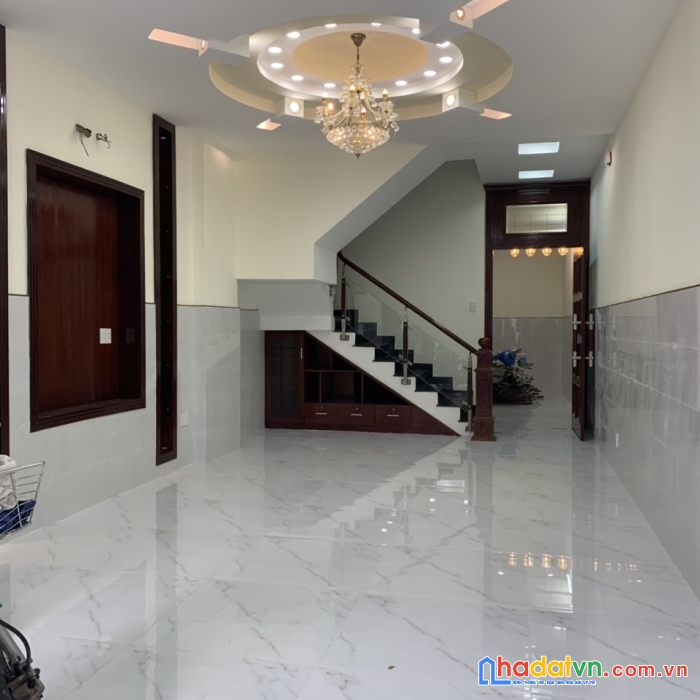 Bán nhà mặt tiền đường phạm văn xảo quận tân phú. dt 4.5x21, 5 tầng. giá 13.5 tỷ tl