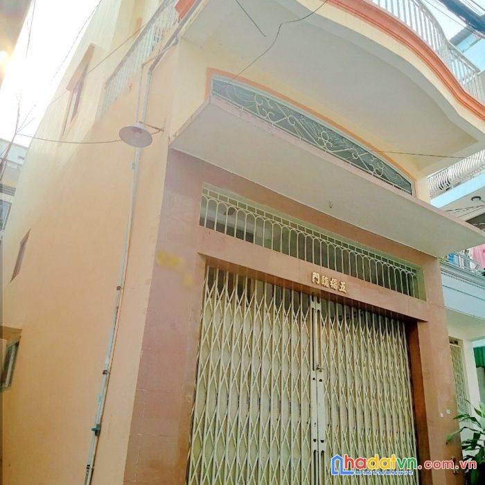 Nhà thuê căn góc hẻm 372 cách  mt tùng thiện vương 15m p13 q8