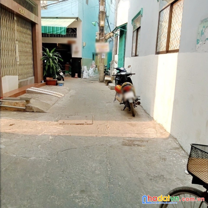 Nhà thuê căn góc hẻm 372 cách  mt tùng thiện vương 15m p13 q8
