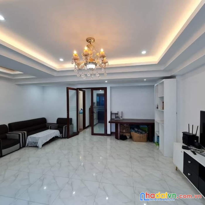 Căn hộ penhouse , hồ tùng mậu, 189m2x 2 tầng 4 ngủ, thiết kế sang trọng