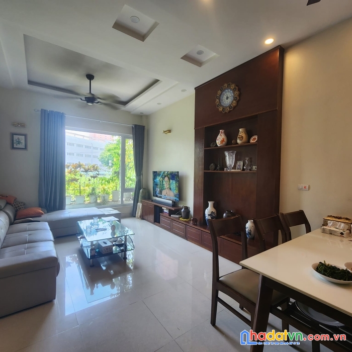 Bán nhà p/lô hoàng quốc việt, cầu giấy, 54m, mt 5.8m, 14 tỷ, ô tô đỗ trước nhà, kinh doanh