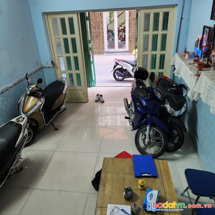 Nhỉnh 11 tỷ nhà hxh 5m thông, huỳnh văn bánh, vừa ở vừa kd, 4 tầng, 6pn, 50m2, vị trí đẹp