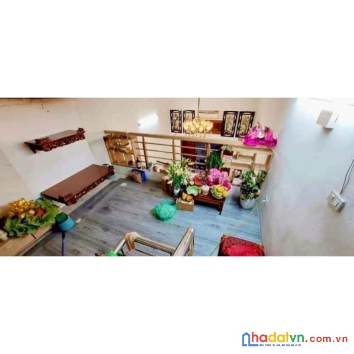 Bán nhà đẹp 4 tầng dt:32m2 mt:3.95 m 3 phòng ngủ giá:2.6 tỷ gần phố trần hưng đạo quận hoàn kiếm