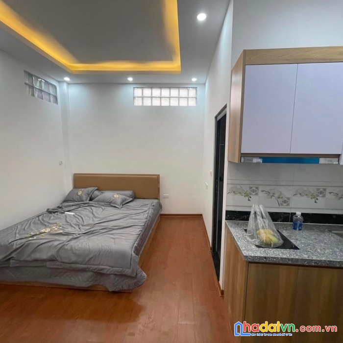 Bán nhà chùa láng, đống đa 40 m2 5t mt5 4.x tỷ.dân xây, kinh doanh. 0912288365
