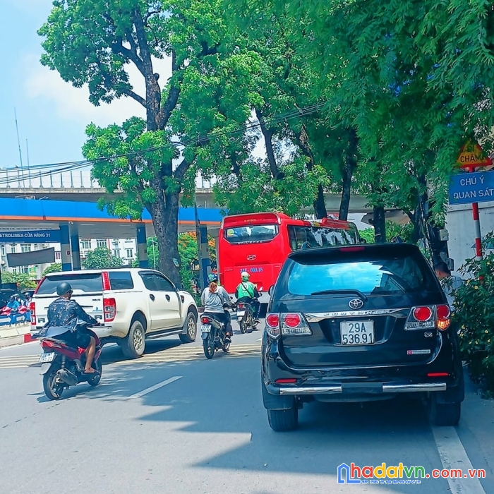 Bán nhà mặt phố đường láng – đống đa 74m2 5 tầng giá 23.6 tỷ
0879868223