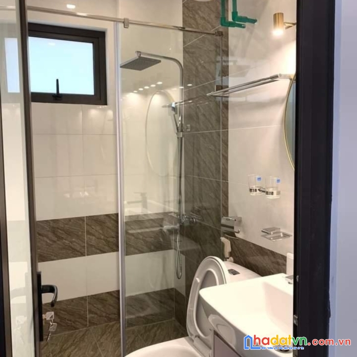 Cho thuê nhà #hoàng_quốc_việt xe tải đánh võng, đỗ cửa 24/24. 50m2. 4 phòng rộng 0345781138