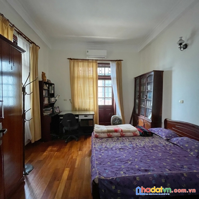 Bán nhà trần duy hưng, cầu giấy 55m 5t, mt 4m.  nhà dân xây, kinh doanh. 8.5  tỷ