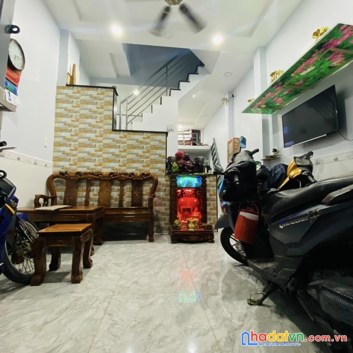 Bình tân bình hưng hòa a, nhà 3 tâng, 46m2, cần bán gấp chỉ 3 tỷ xx.