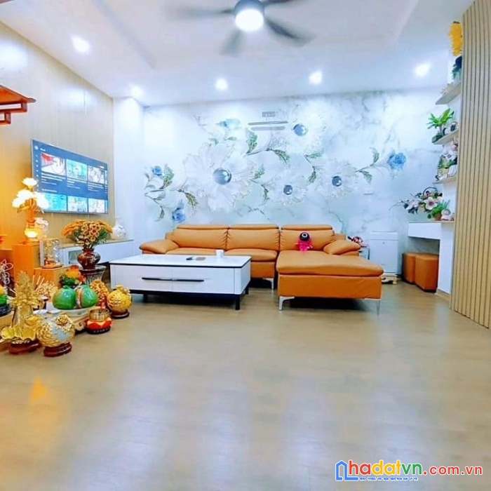 Bán nhà phố lê văn thiêm, thanh xuân 56m, 4 tầng, mt 4.3m. giá: 15 tỷ