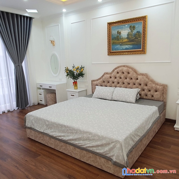 Bán nhà phố hồ ba mẫu, đống đa 56m, 5 tầng, mt 5m. giá: 13.5 tỷ