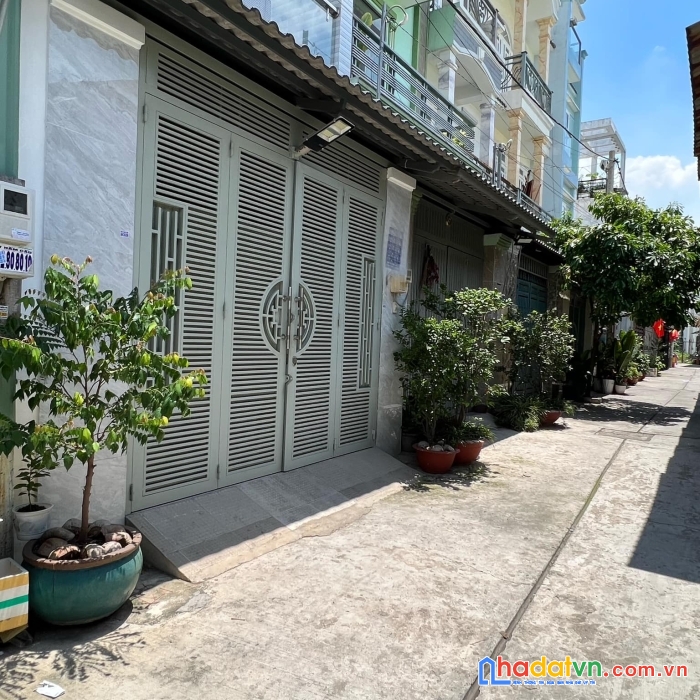 Bán căn nhà bình trị đông, gần ngã tư 4 xã, hẻm ô tô, 62m2, chỉ 3 tỷ x
