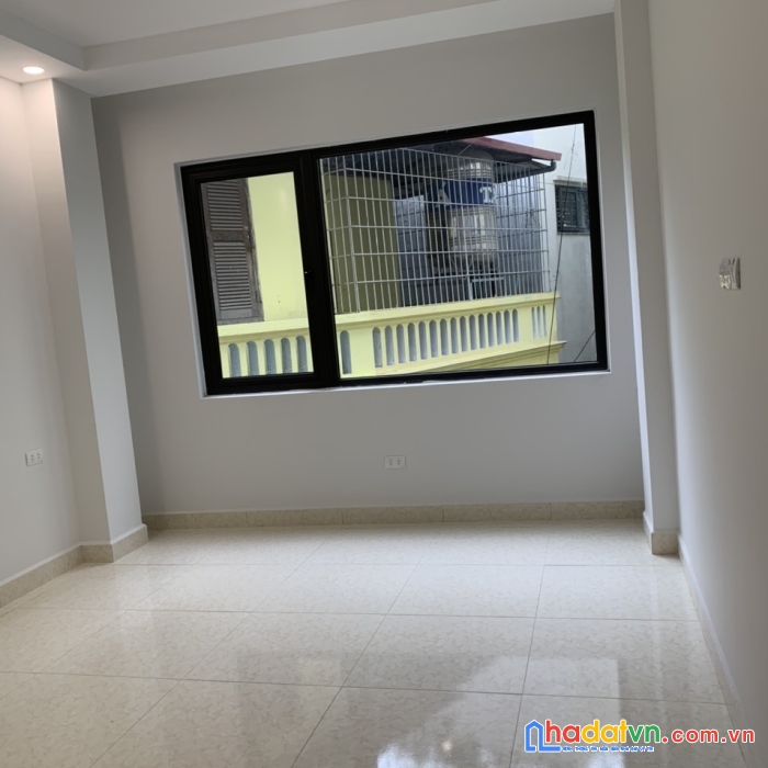 Chính chủ bán nhà nghách 26 ngõ đình đông không có nhu cầu ở muốn bán.