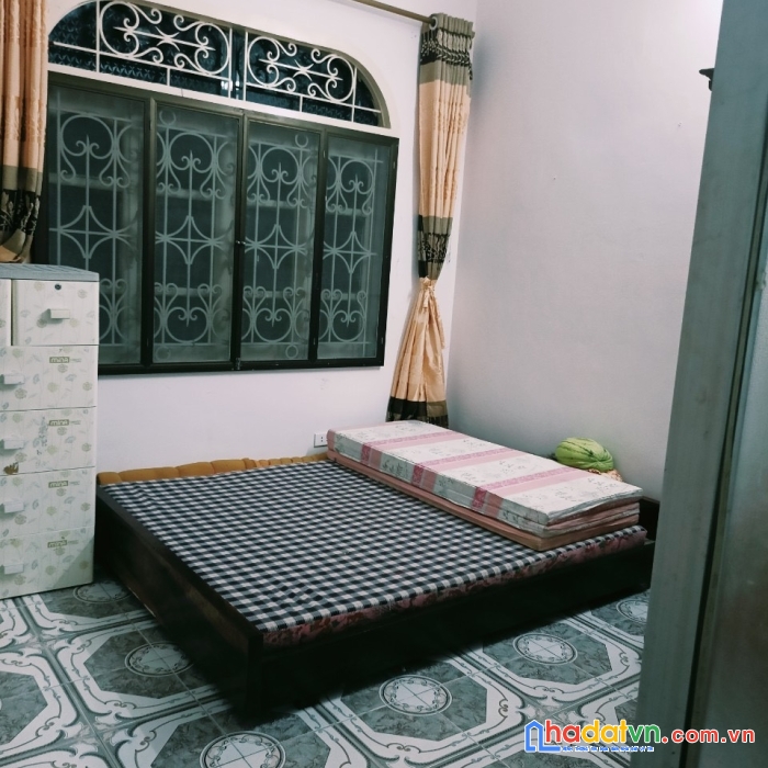 Cho thuê nhà #chùa_bộc rộng thoáng sáng. full đồ như chung cư. rẻ. 13tr. 0345781138