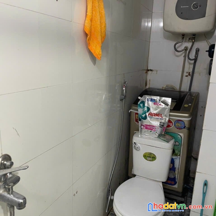 Bán căn hộ tập thể tầng 1 ở lạc trung