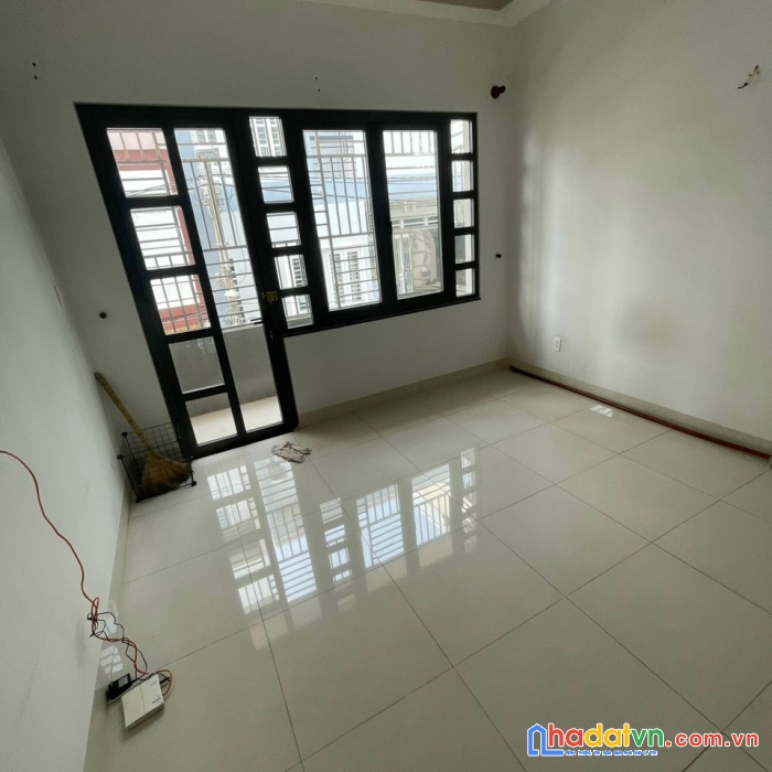 Bán gấp nhà 2 mt trước sau trịnh đình trọng, p.5, quận 11