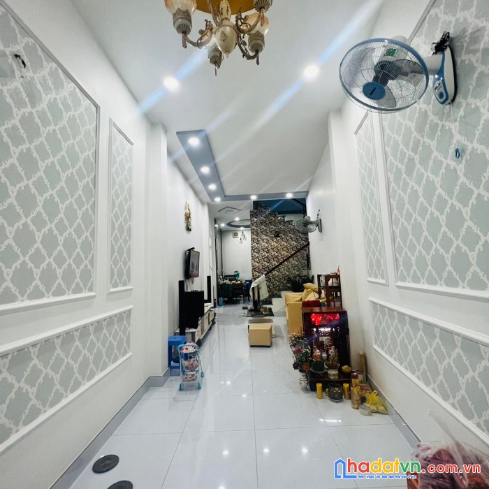 Giảm 1,5 tỷ. nhà hxh hoàng hoa thám, p5, bình thạnh, 95m2, full nội thất, chỉ còn 6tỷ900