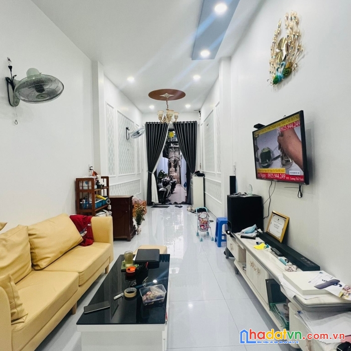 Giảm 1,5 tỷ. nhà hxh hoàng hoa thám, p5, bình thạnh, 95m2, full nội thất, chỉ còn 6tỷ900