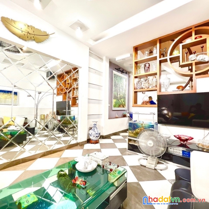 Bán nhà ba đình, phố giang văn minh 50m2 5t nhỉnh 6 tỷ. gần phố, nội thất xịn 0912288365