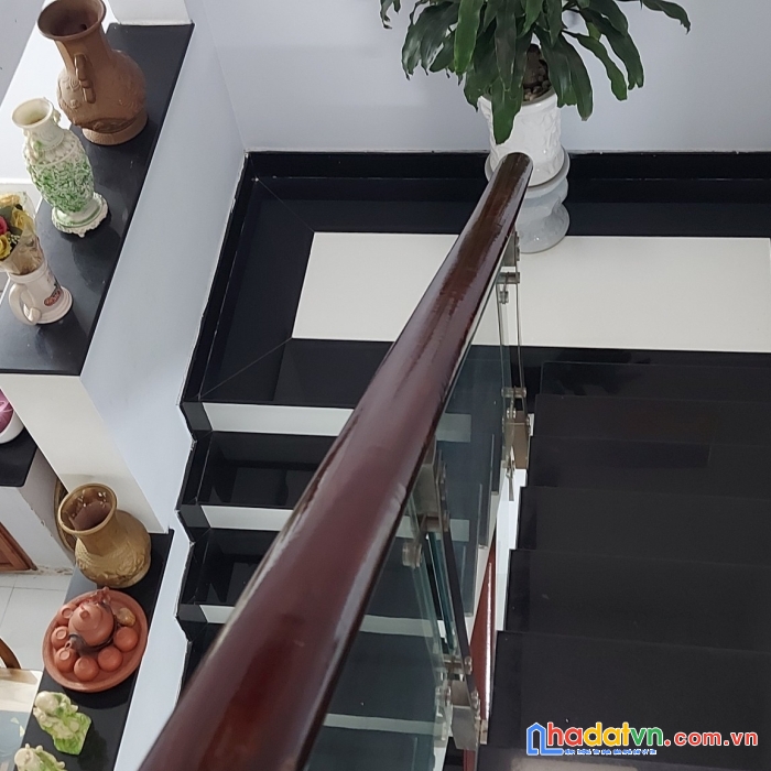 Chính chủ bán nhà mặt sông tp thủ đức