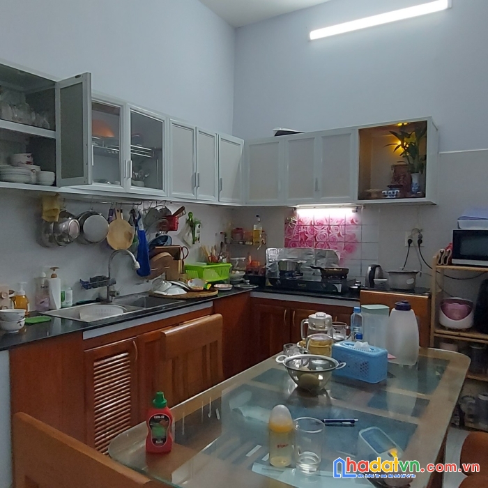 Cần bán nhà kề ngả tư bình phước, thủ đức